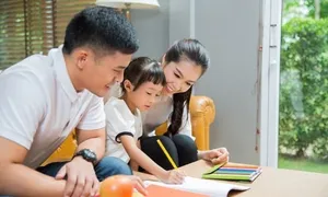 Con tôi lúng túng khi học Toán 'cạnh, đỉnh, mặt phẳng'